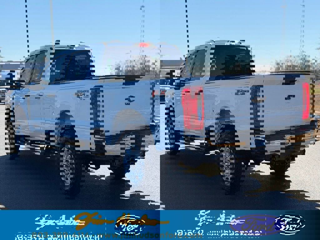 New 2026 Ford F250 XLT w/ FX4 Off-Road Package image 5