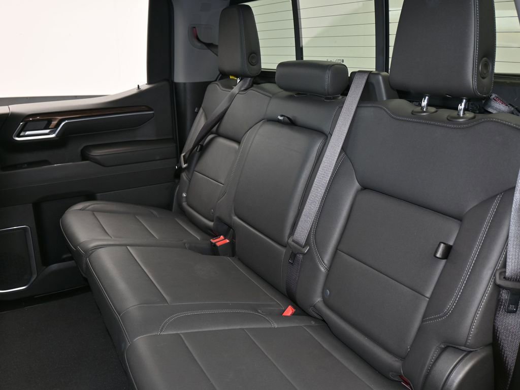 Used 2023 Chevrolet Silverado 1500 LT Trail Boss w/ LT Trail Boss Premium Package image 44