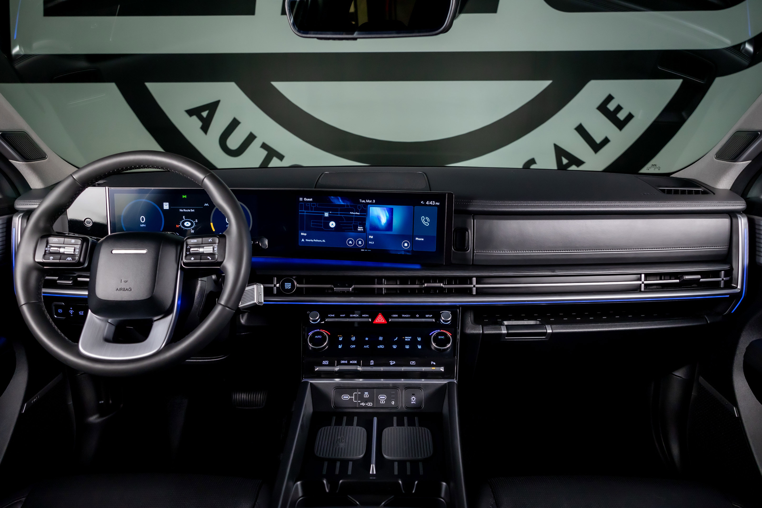 Used 2024 Hyundai Santa Fe Limited image 2