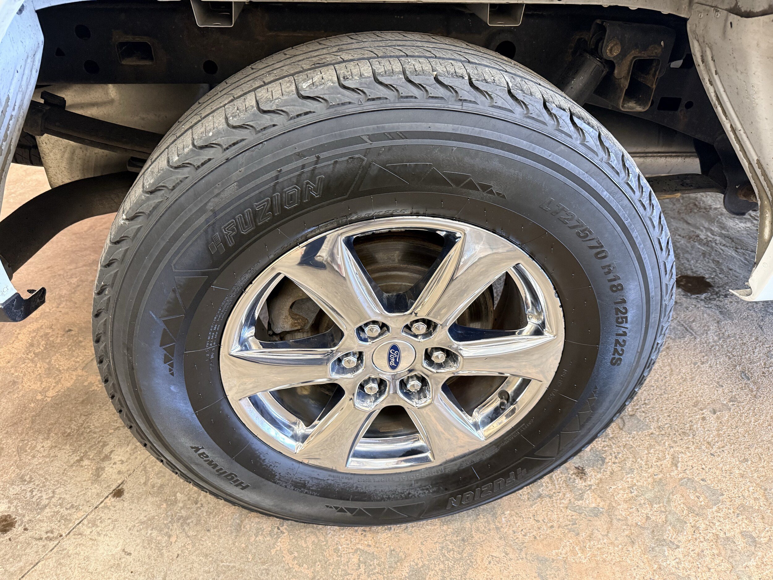 Used 2019 Ford F150 XLT w/ Equipment Group 302A Luxury AWD/4WD image 16