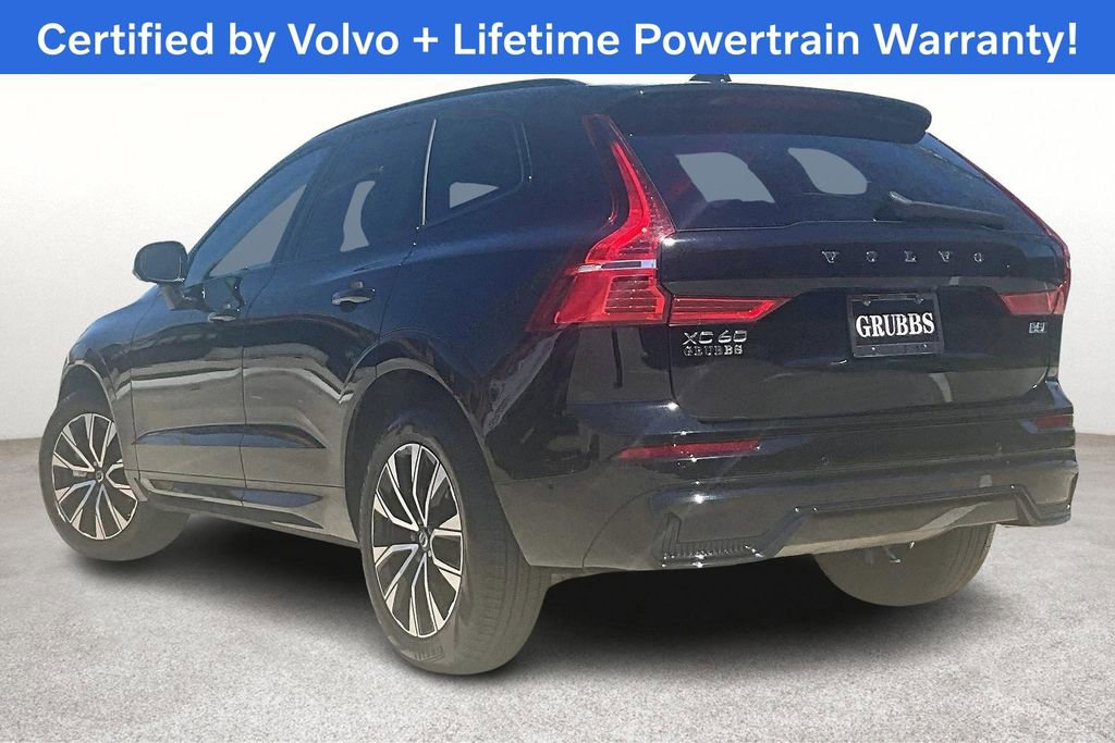 Used 2025 Volvo XC60 B5 Plus image 16