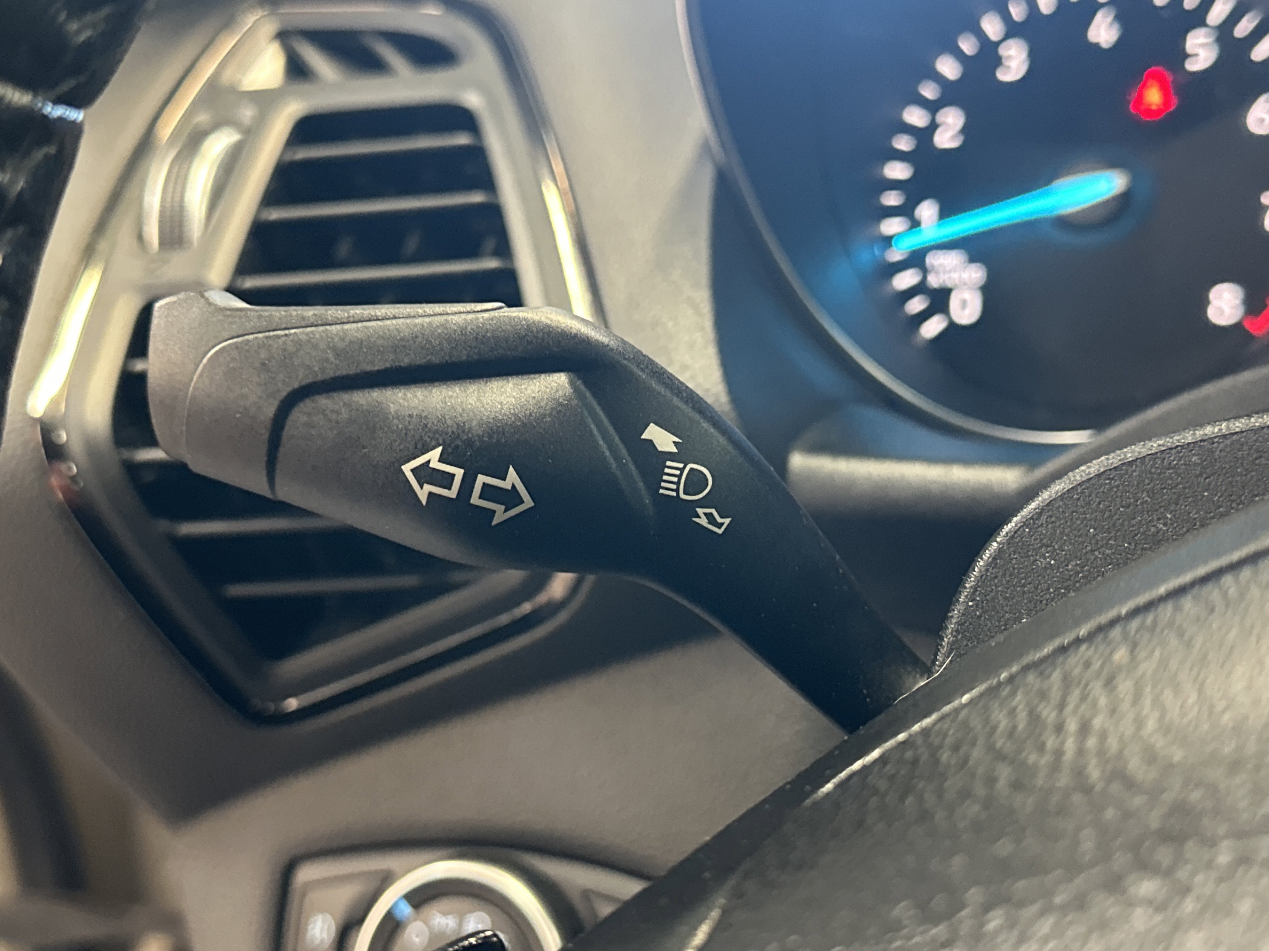 Used 2017 Ford Escape Titanium image 35