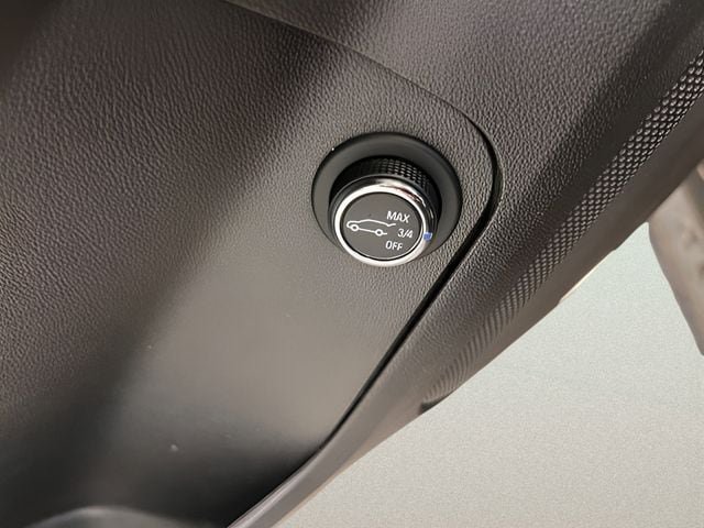 Used 2017 GMC Acadia SLT AWD/4WD image 15
