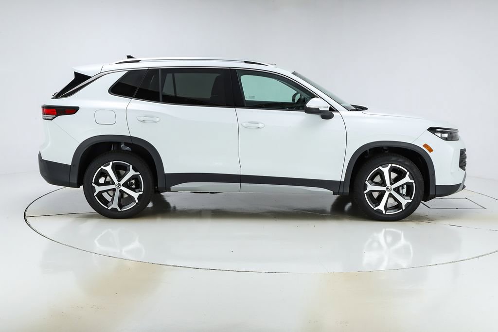 New 2026 Volkswagen Tiguan SE image 10