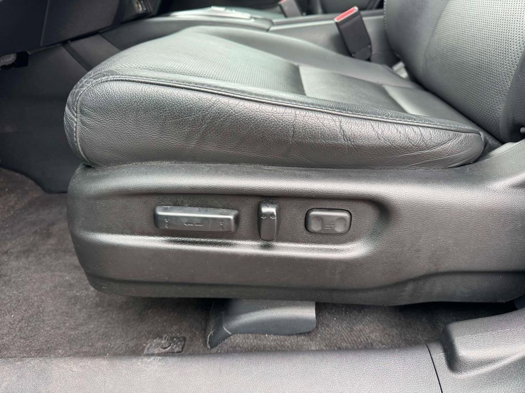 Used 2023 Honda Passport EX-L image 17