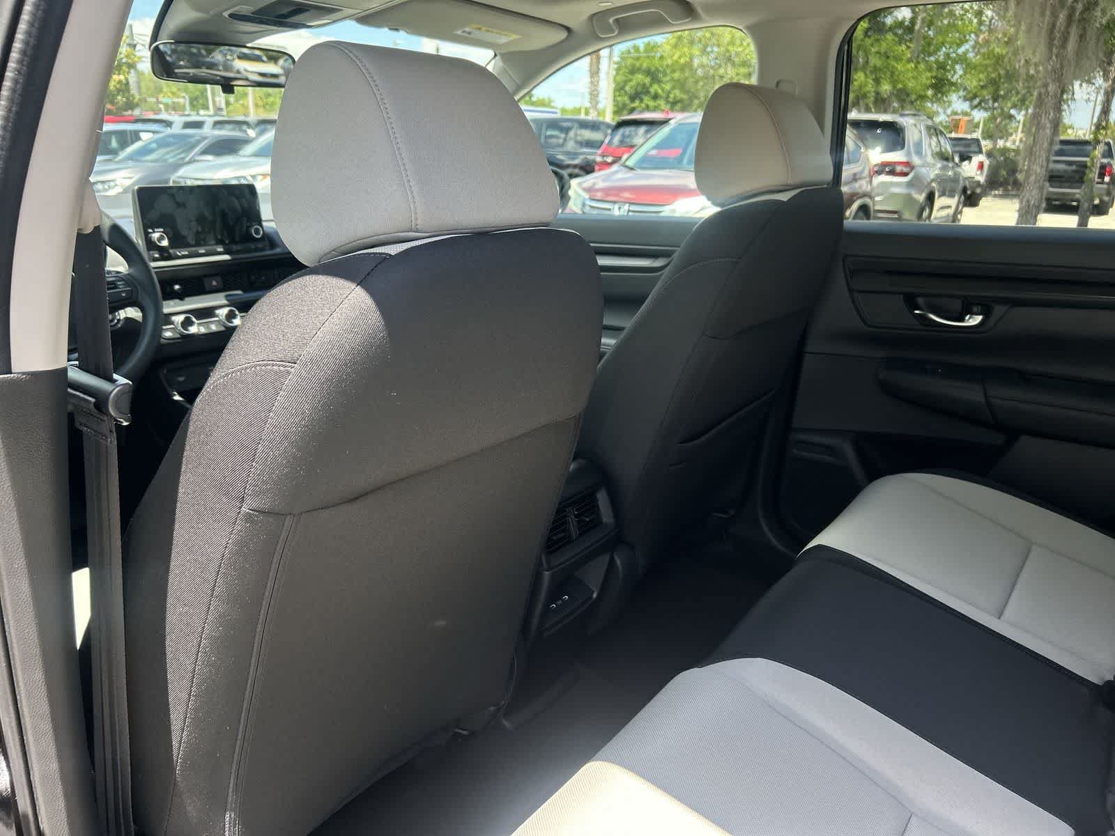 Used 2025 Honda CR-V EX image 14