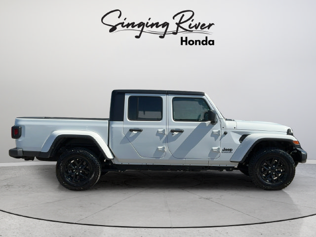 Used 2022 Jeep Gladiator Sport AWD/4WD image 8