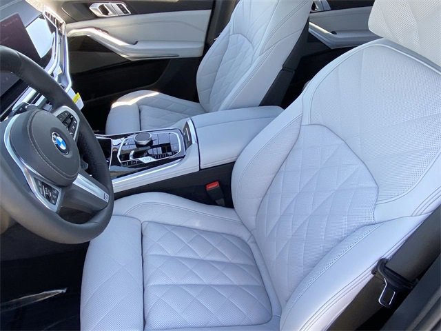 New 2026 BMW X5 xDrive40i w/ M Sport Package image 19