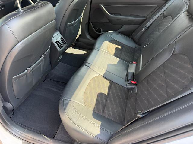 Used 2016 Hyundai Sonata Sport w/ Option Group 02 FWD image 8