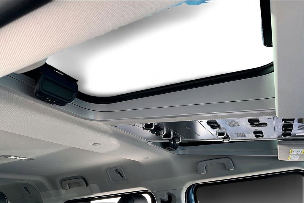 Used 2024 INEOS Grenadier Fieldmaster Edition image 25