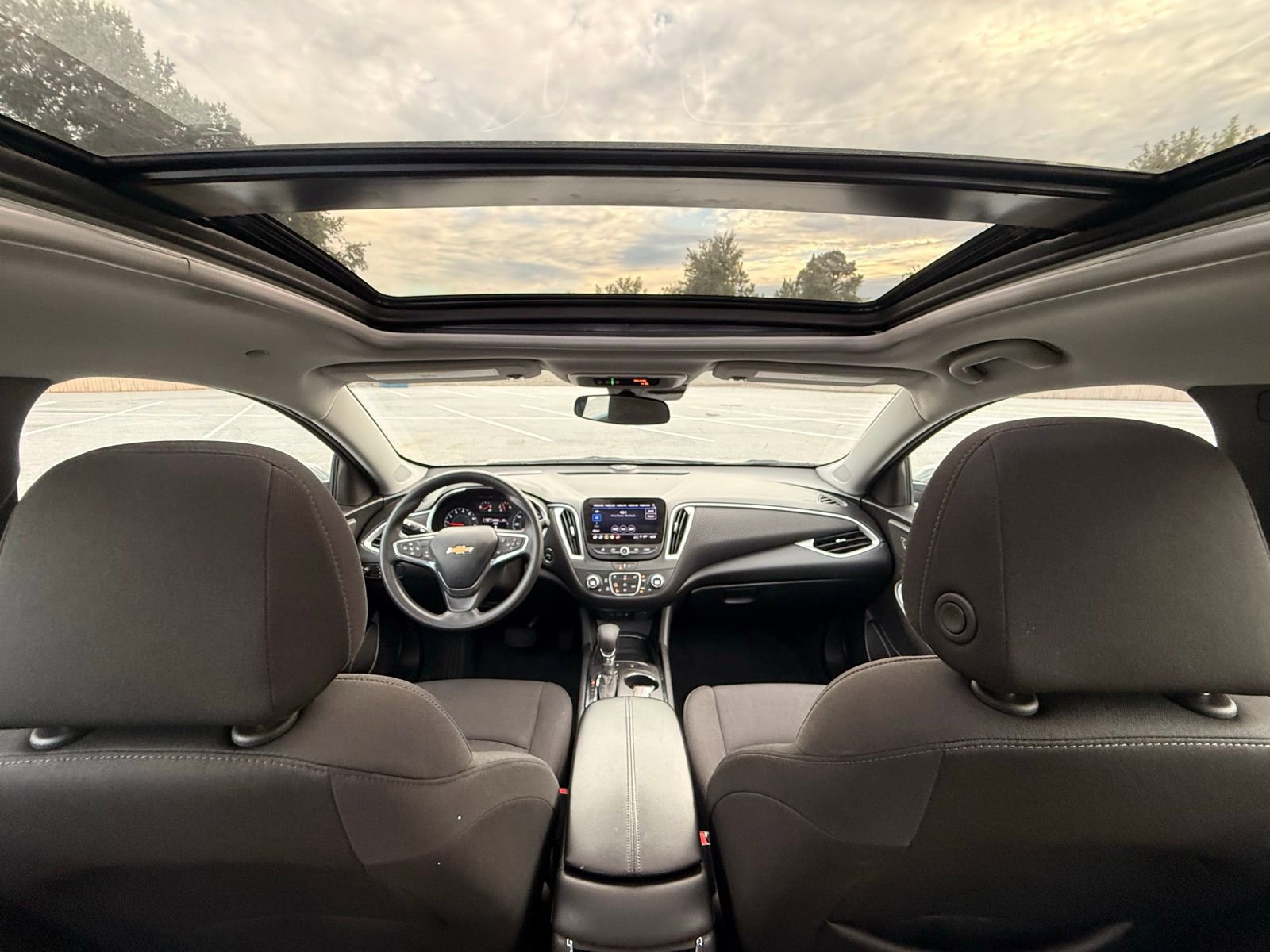 Used 2024 Chevrolet Malibu LT image 27