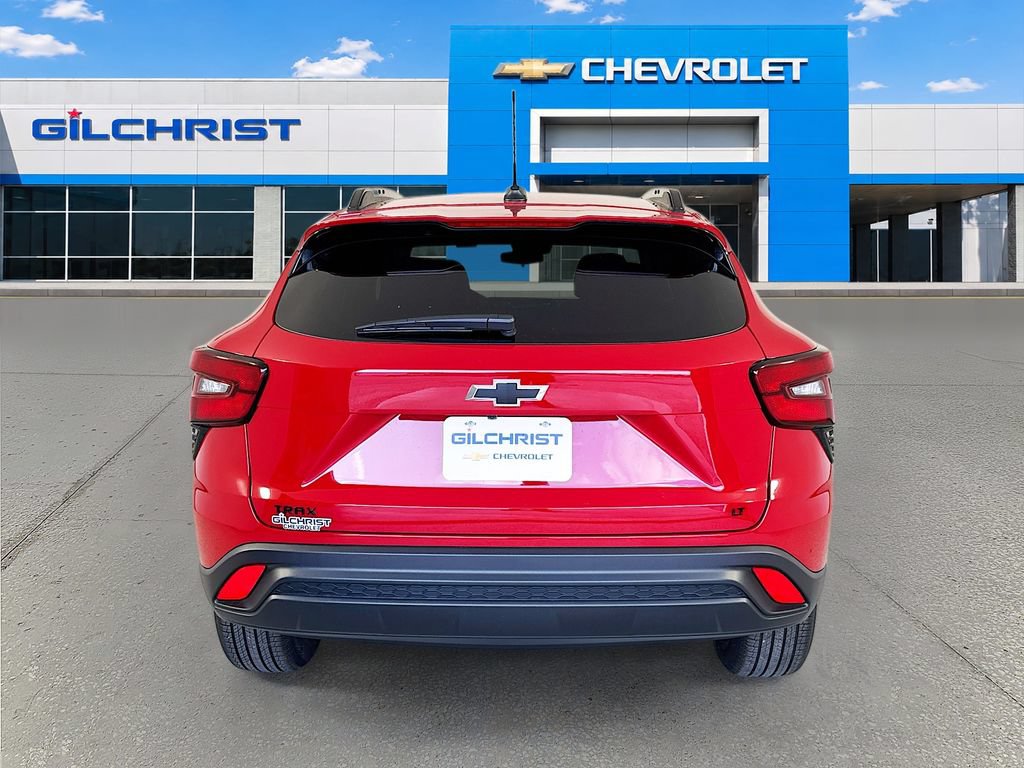 New 2026 Chevrolet Trax LT w/ Midnight Edition FWD image 7