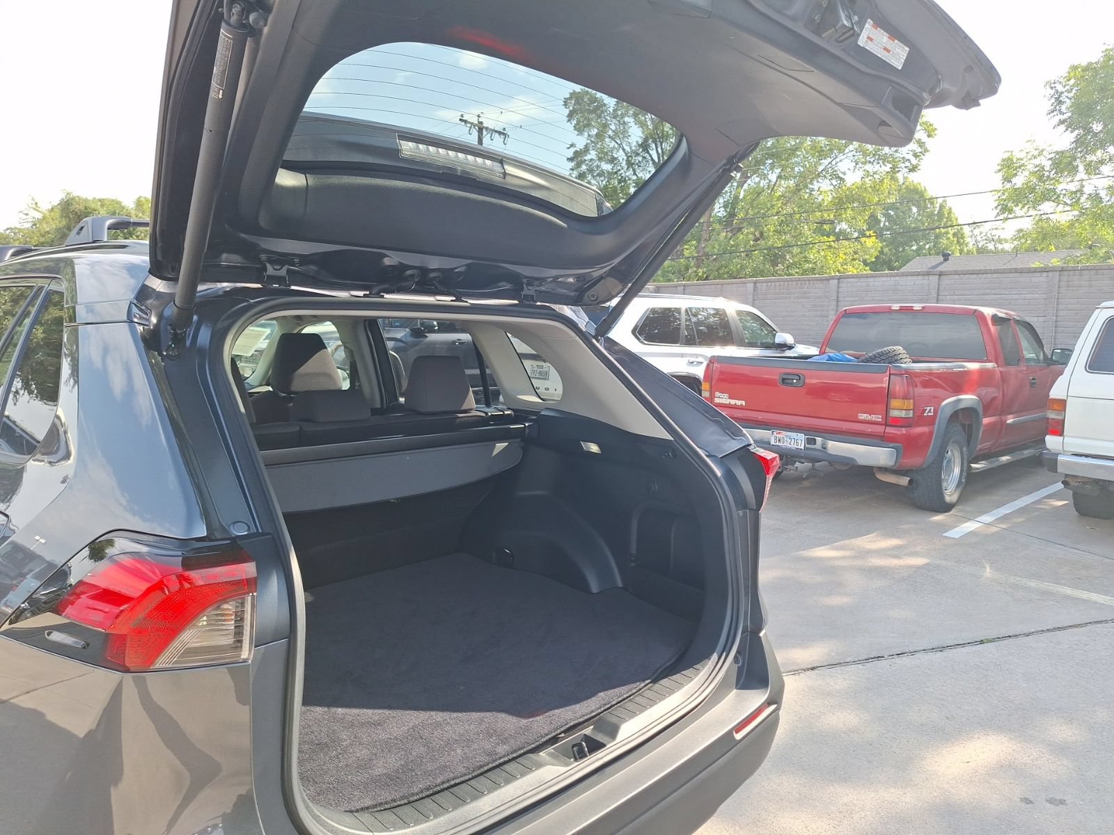 Used 2024 Toyota RAV4 XLE w/ Convenience Package AWD/4WD image 37