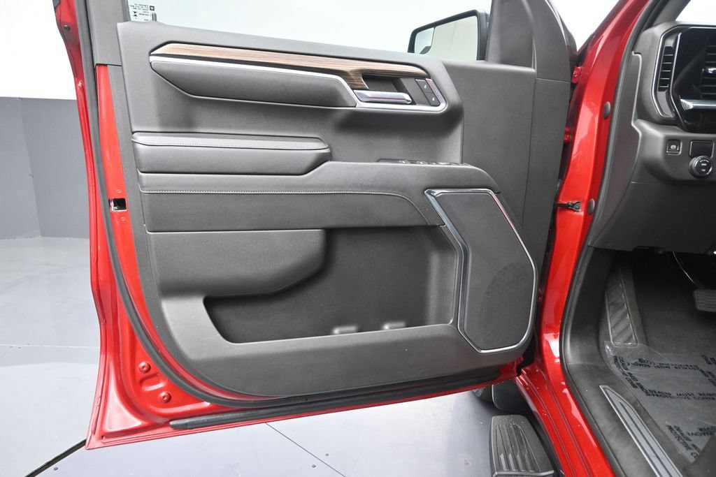 Used 2023 Chevrolet Silverado 1500 RST RWD image 11