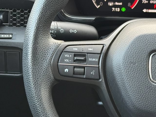 Used 2025 Honda CR-V LX image 27