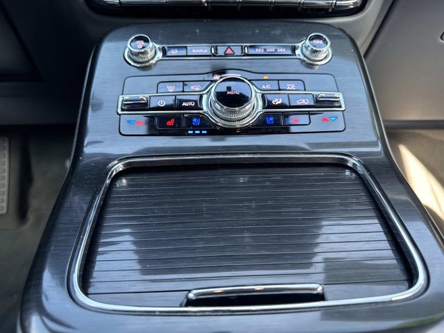 Certified 2021 Lincoln Nautilus Reserve w/ Equipment Group 201A image 34