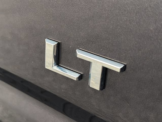 Used 2023 Chevrolet Silverado 1500 LT AWD/4WD image 34