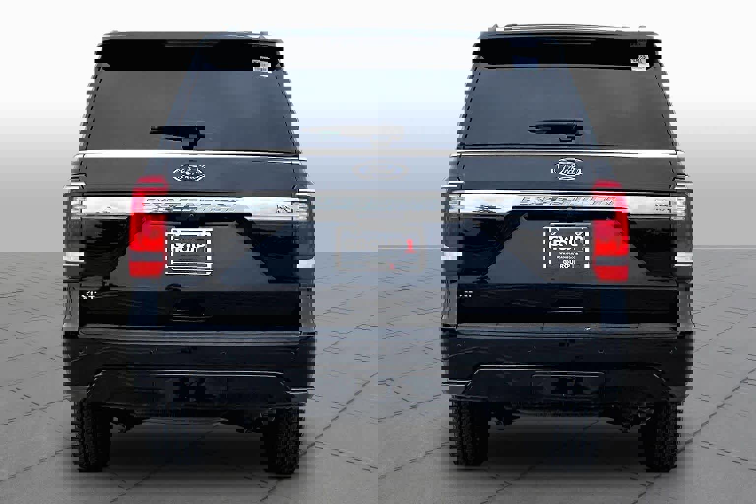 Used 2021 Ford Expedition Max XLT RWD image 5