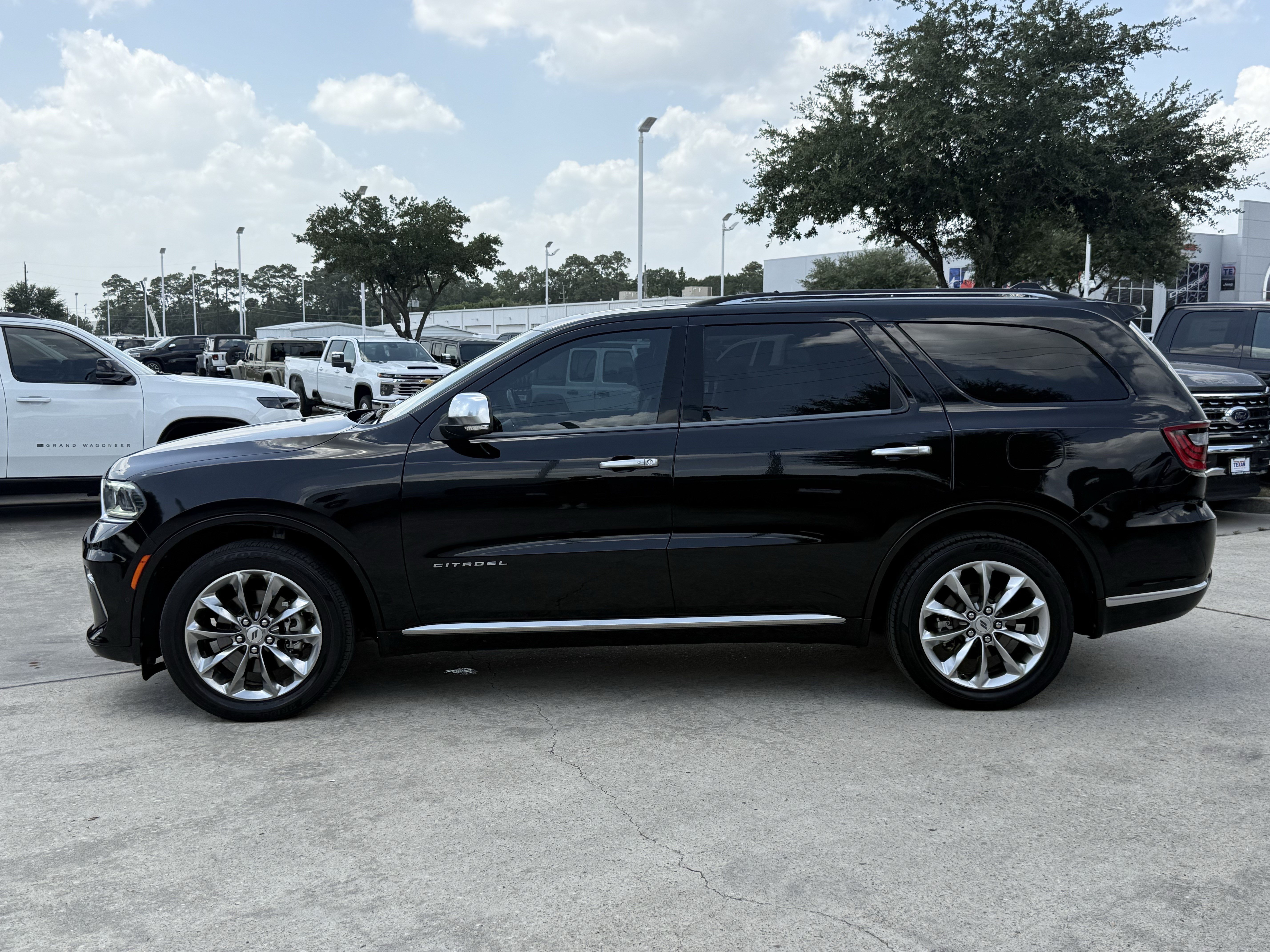 Used 2023 Dodge Durango Citadel AWD/4WD image 11