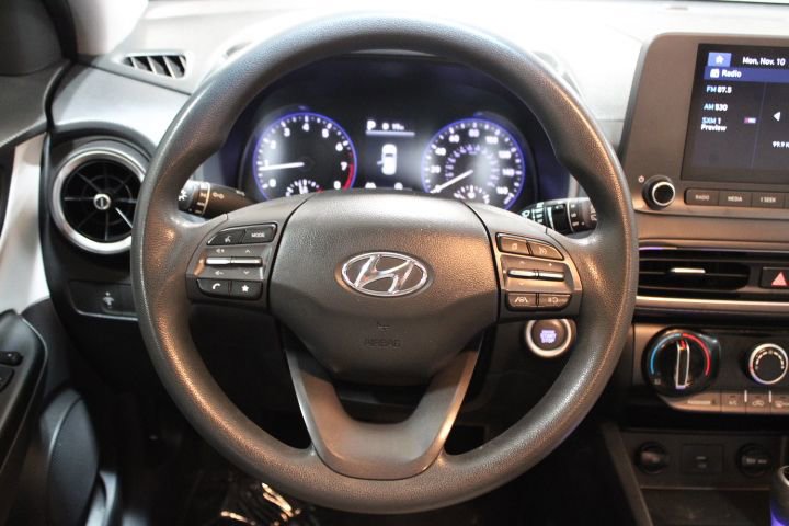 Used 2023 Hyundai Kona SEL image 28