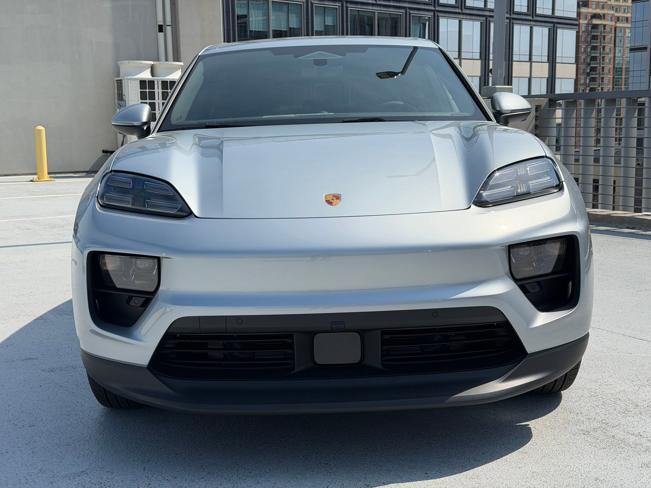New 2026 Porsche Macan 4 Electric AWD/4WD image 10
