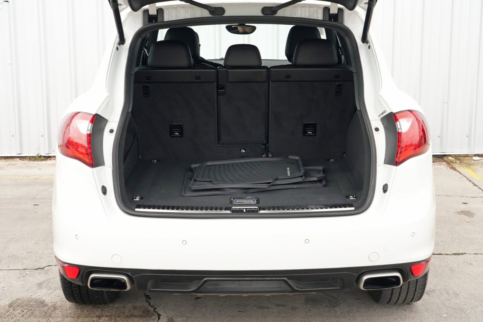 Used 2014 Porsche Cayenne AWD/4WD image 9