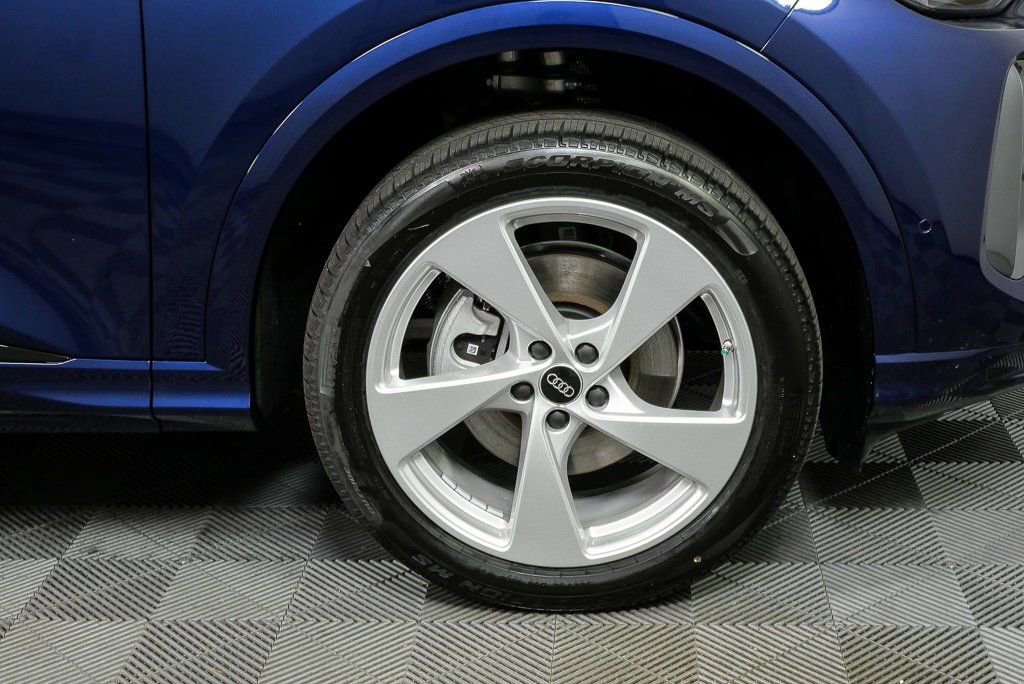 New 2025 Audi Q5 Premium Plus AWD/4WD image 39