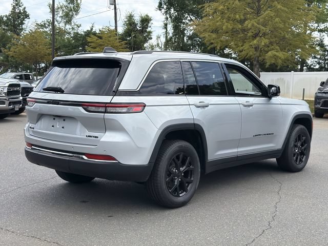 Used 2022 Jeep Grand Cherokee Limited AWD/4WD image 13