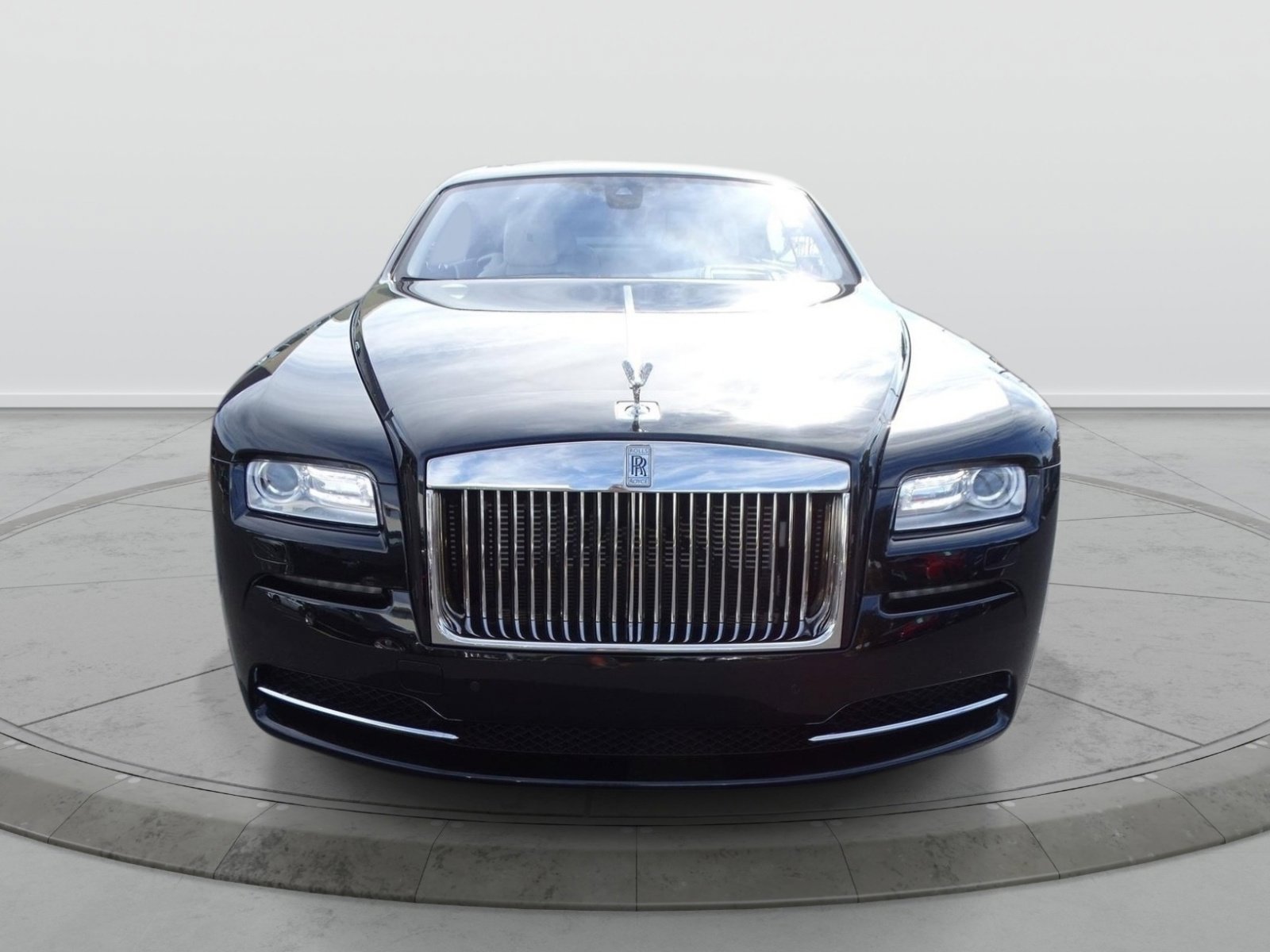 Used 2015 Rolls-Royce Wraith RWD image 17
