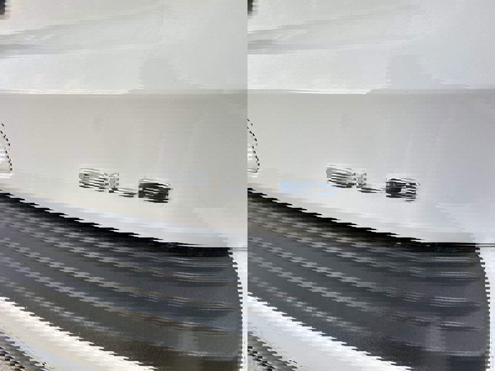 Used 2024 GMC Yukon XL SLE w/ Gmc Pro Safety Plus Package image 32