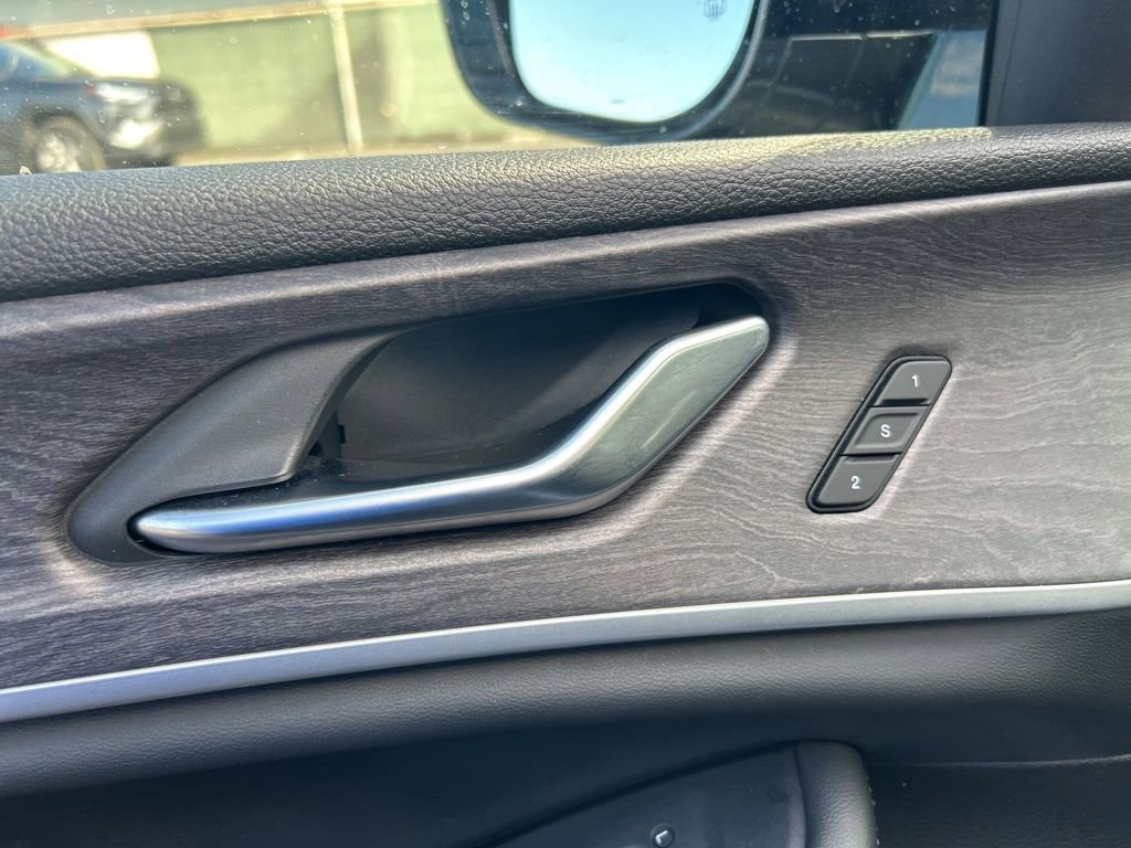 Used 2022 Jeep Grand Cherokee L Limited image 38