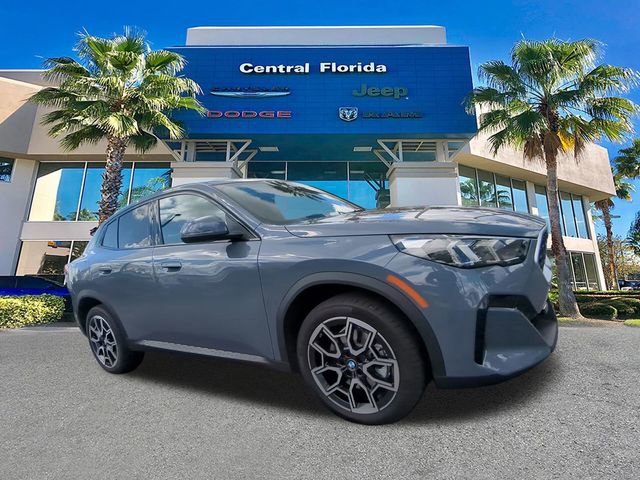Used 2025 BMW X2 xDrive28i w/ Technology Package image 2