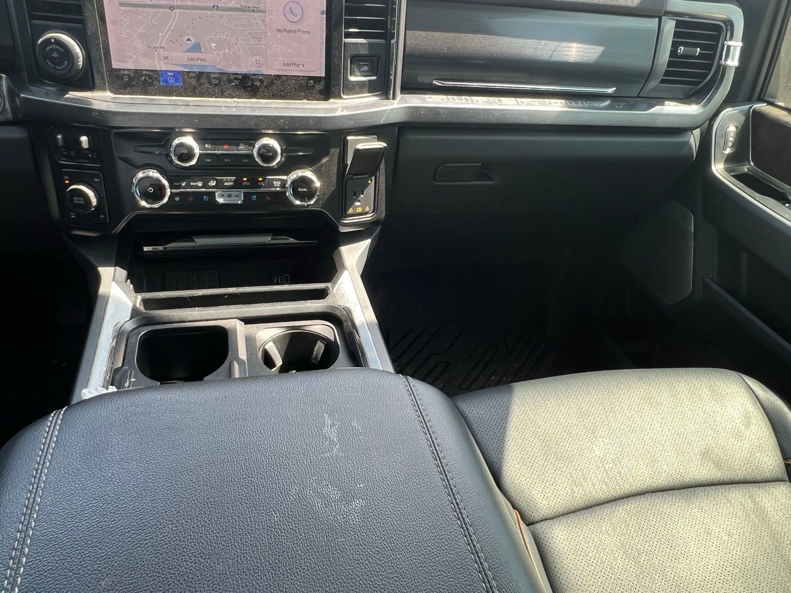 Used 2025 Ford F250 Lariat w/ Lariat Ultimate Package image 36