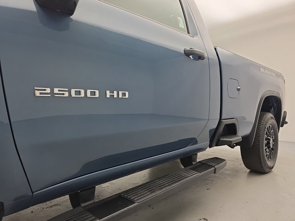 Used 2025 Chevrolet Silverado 2500 W/T image 45