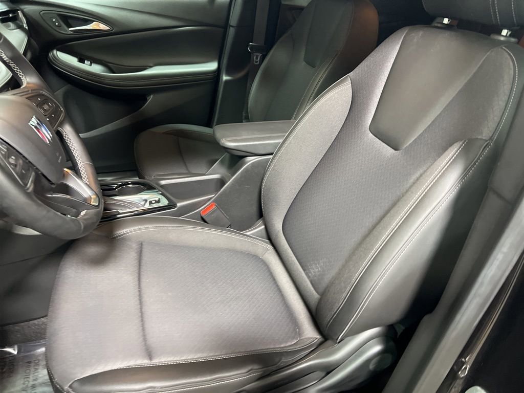 Used 2025 Buick Encore GX Preferred image 19