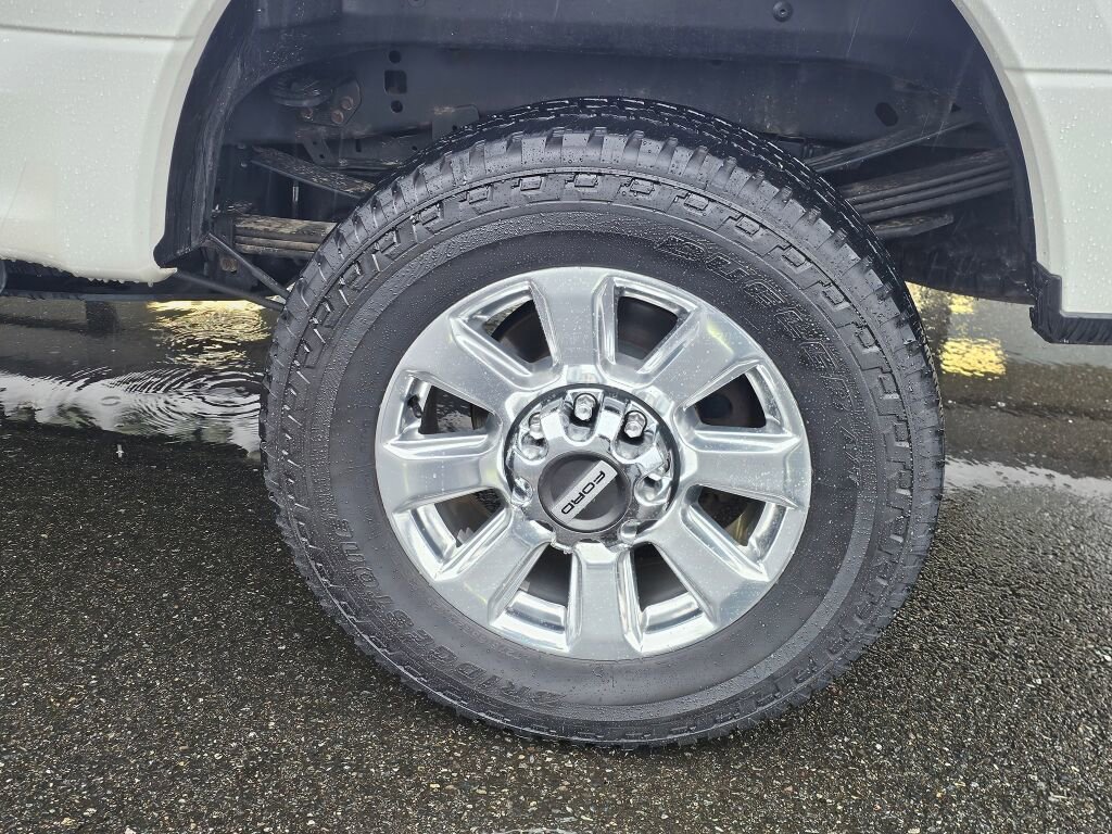 Used 2019 Ford F350 Platinum w/ FX4 Off-Road Package image 11