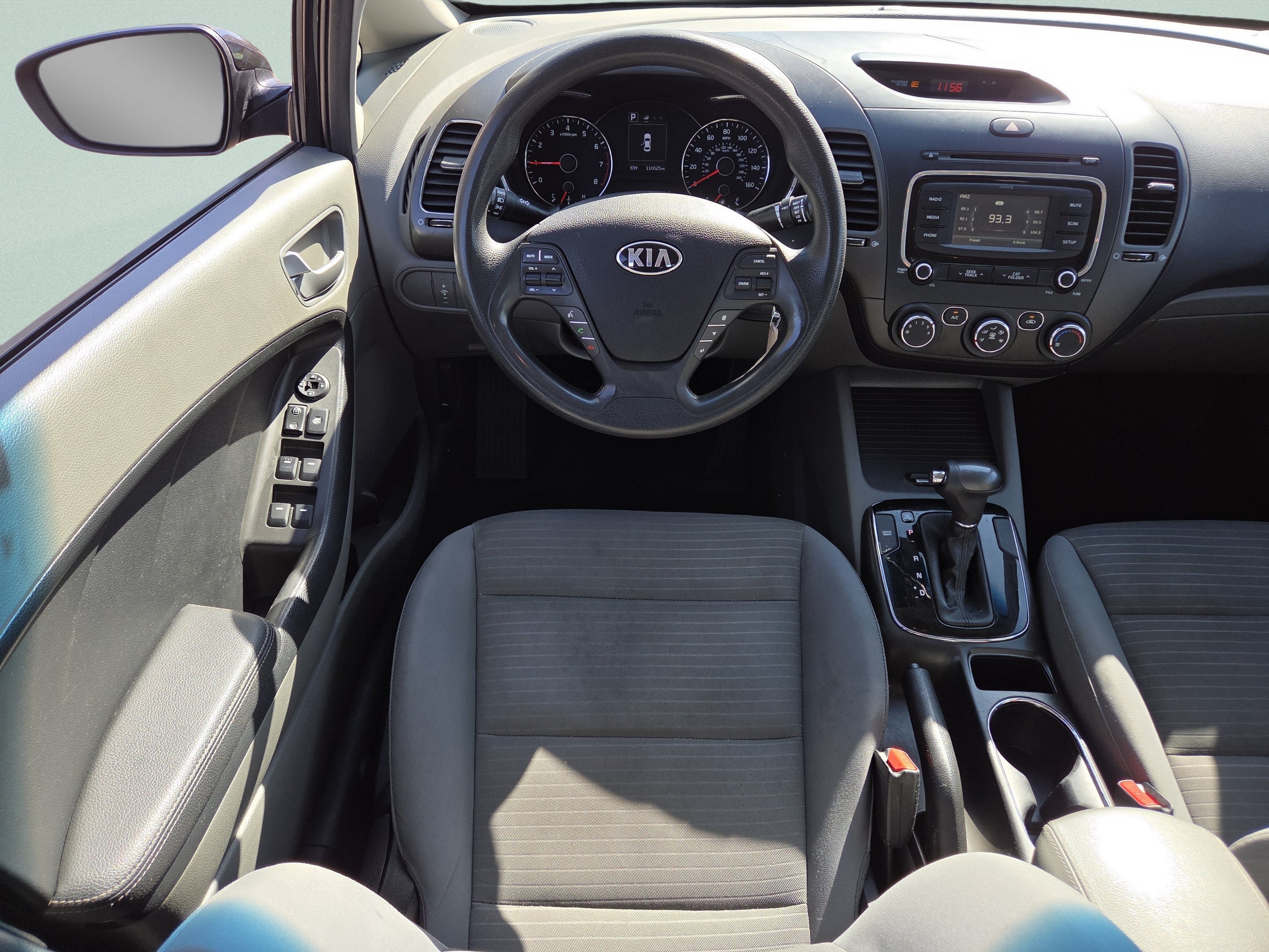Used 2017 Kia Forte LX w/ LX Popular Package FWD image 4
