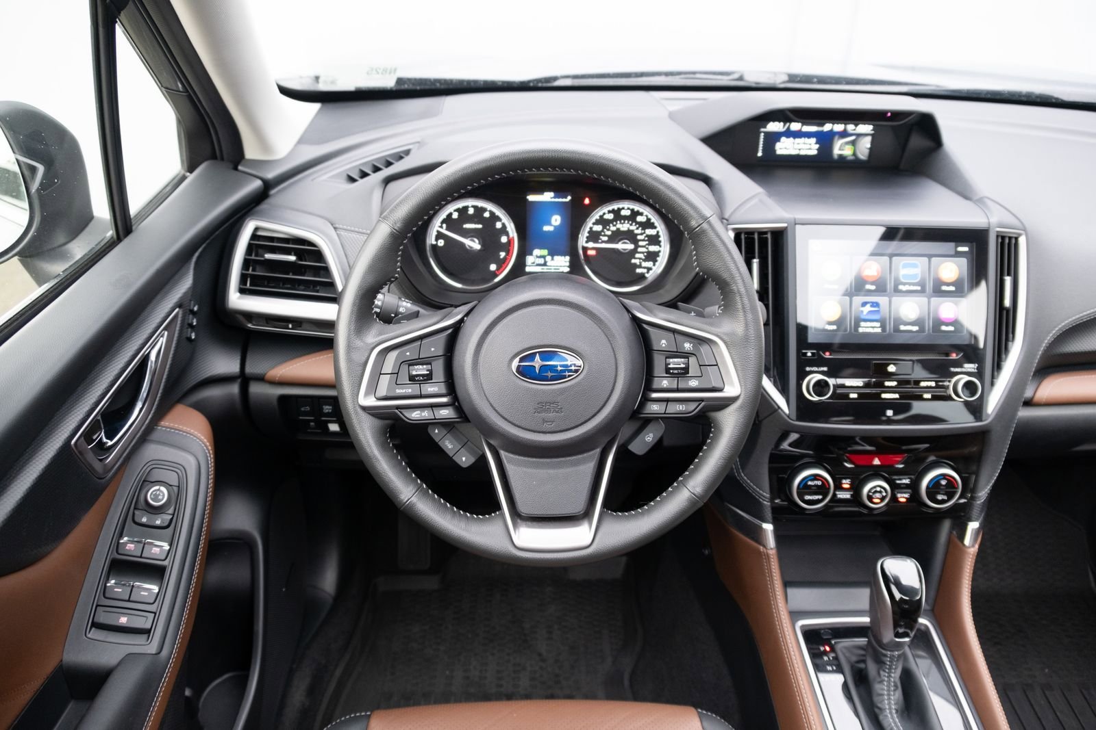 Used 2022 Subaru Forester Touring w/ Popular Package #3 image 2