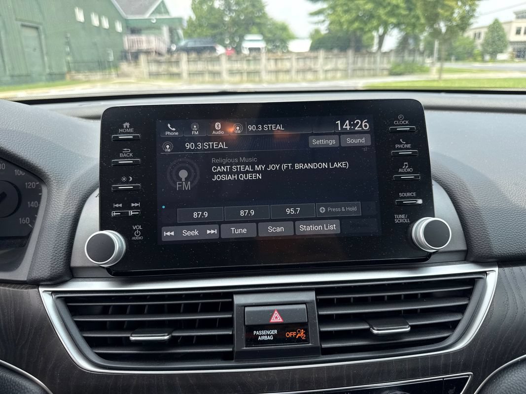 Used 2020 Honda Accord EX image 21