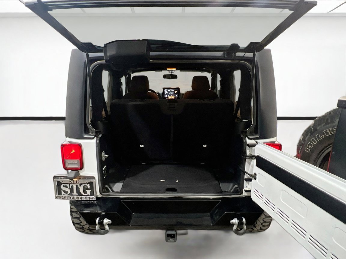 Used 2017 Jeep Wrangler Sport AWD/4WD image 17