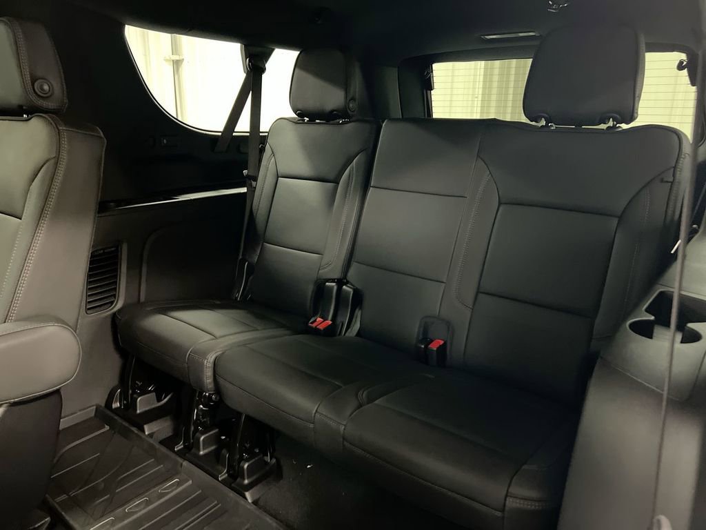 New 2026 Chevrolet Suburban High Country image 25