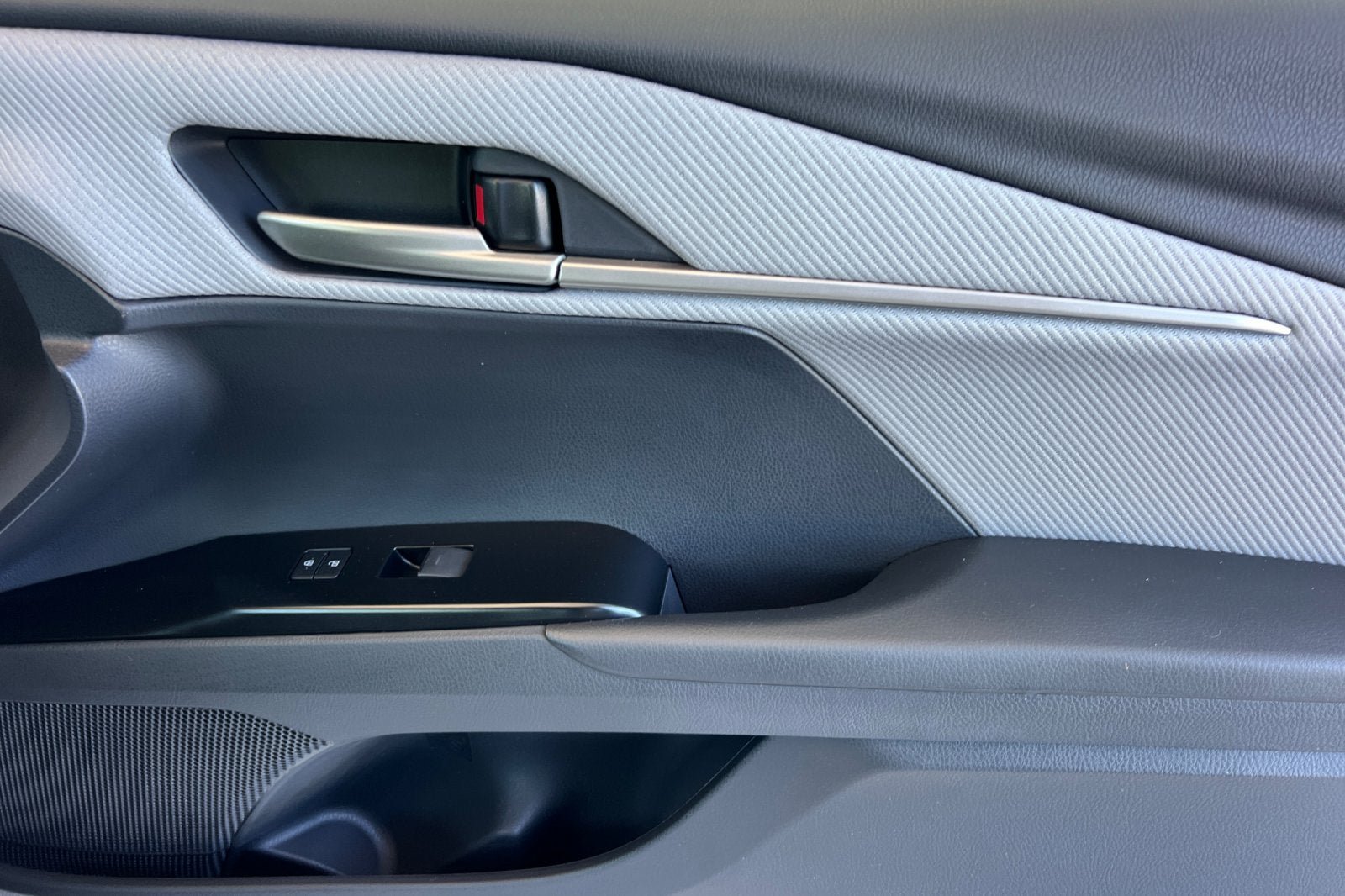 New 2026 Toyota Camry SE w/ Convenience Package FWD image 17