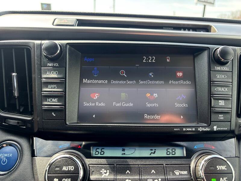 Used 2017 Toyota RAV4 Limited image 23