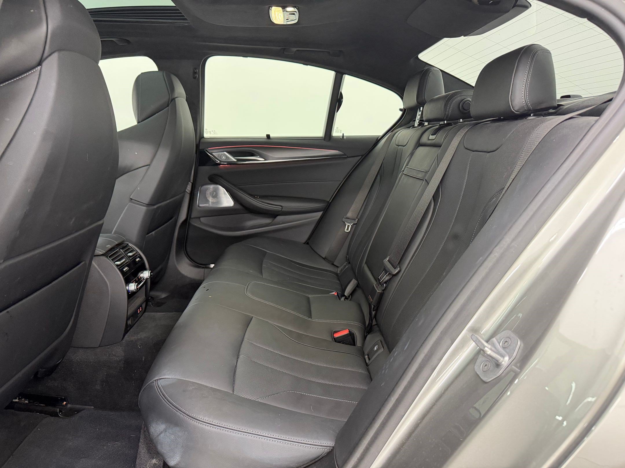 Used 2021 BMW M5 w/ Executive Package AWD/4WD image 20