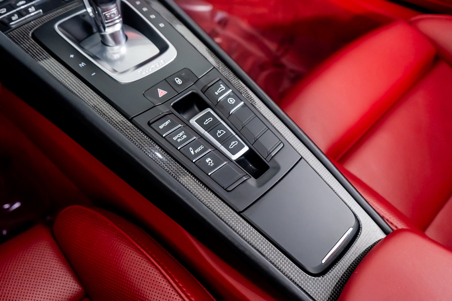 Used 2016 Porsche 911 Turbo S image 41