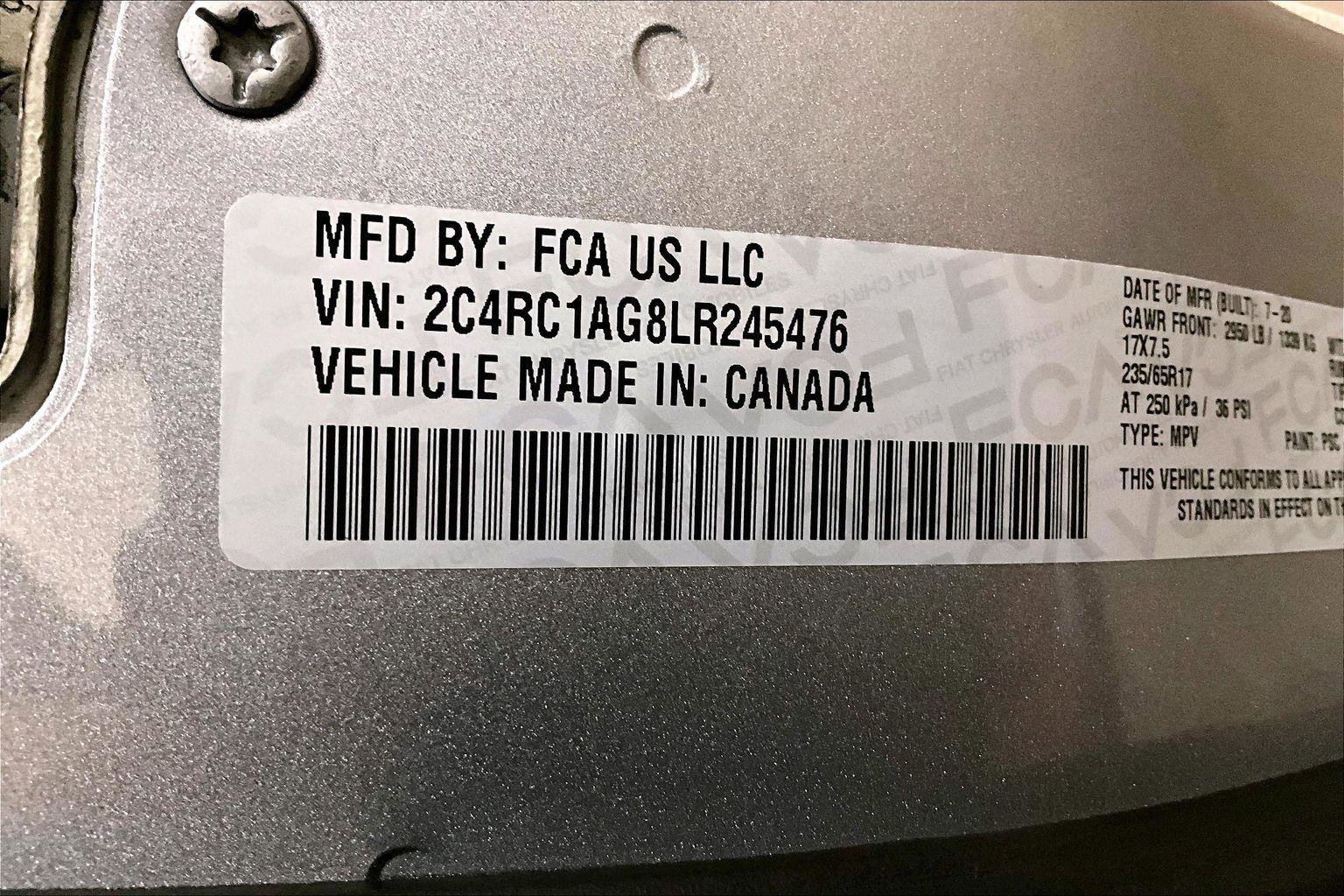 Used 2020 Chrysler Voyager L image 33