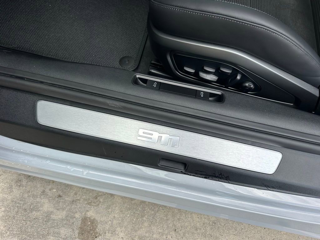 Certified 2025 Porsche 911 Turbo S AWD/4WD image 24