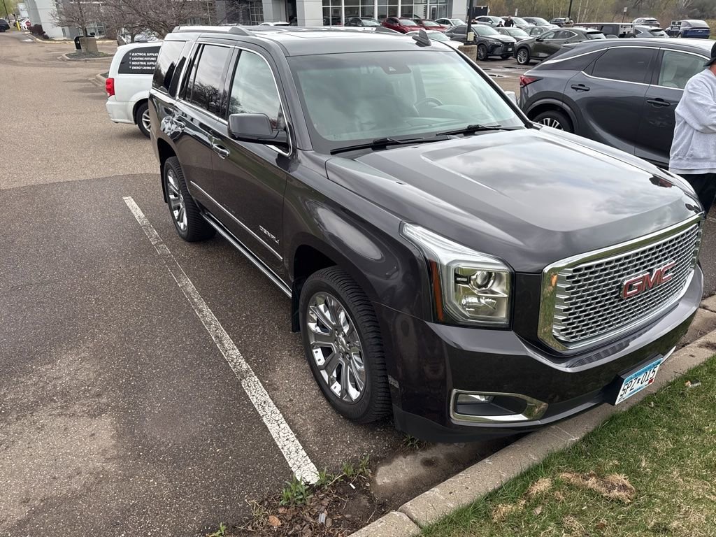 Used 2016 GMC Yukon Denali w/ Open Road Package image 3