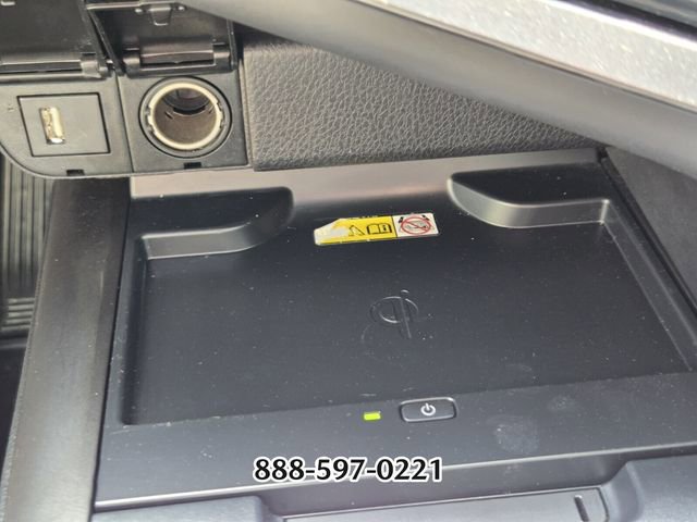 Used 2022 Toyota Camry XSE FWD image 25