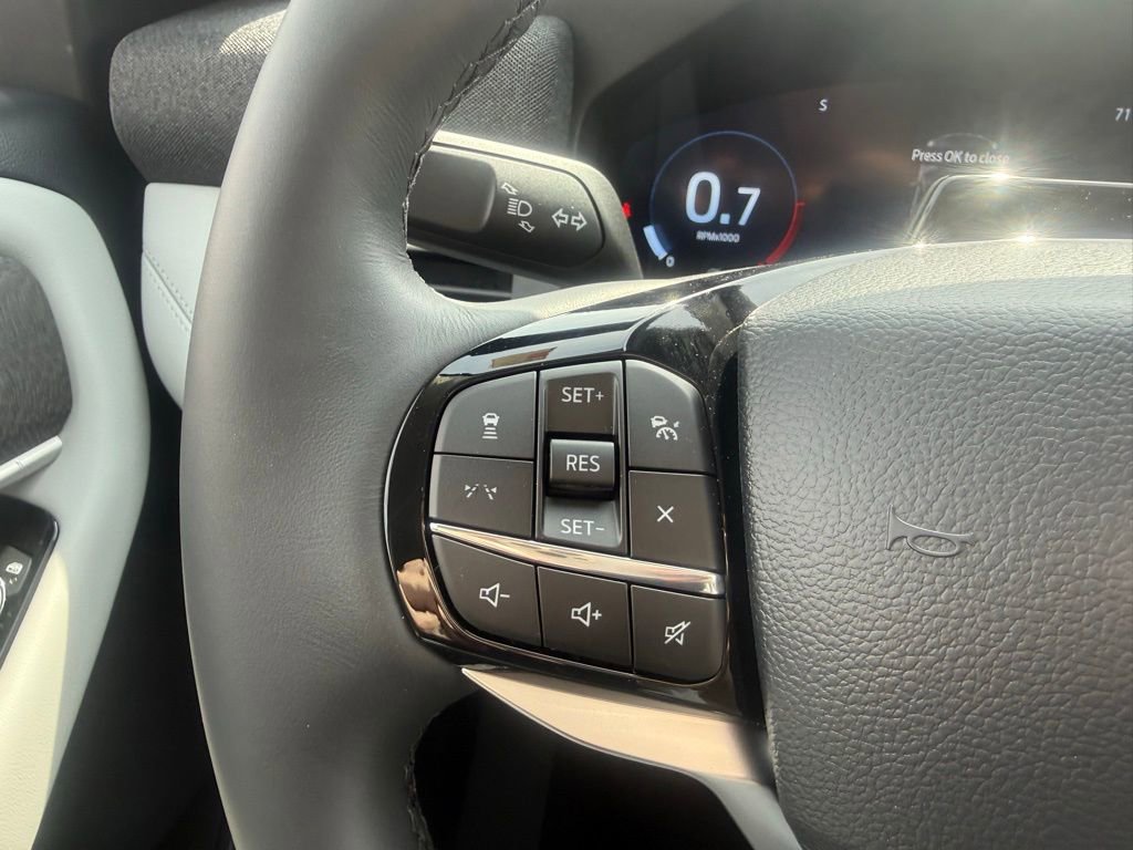 New 2026 Ford Explorer Platinum AWD/4WD image 14